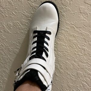 Cutest black and white boots!!!